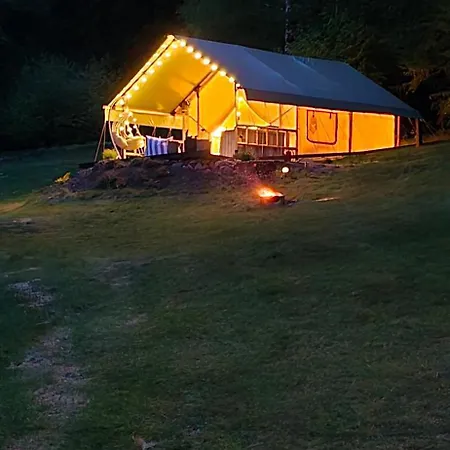 Glamping Tollendorf Luzicke Hory *