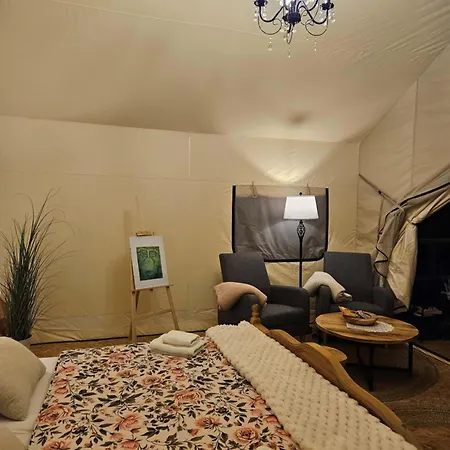 خيمة فخمة Glamping Tollendorf Luzicke Hory Jiřetín pod Jedlovou